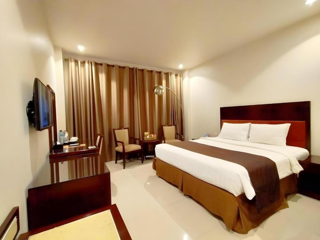 Narita Classic Hotel Сурабая Экстерьер фото